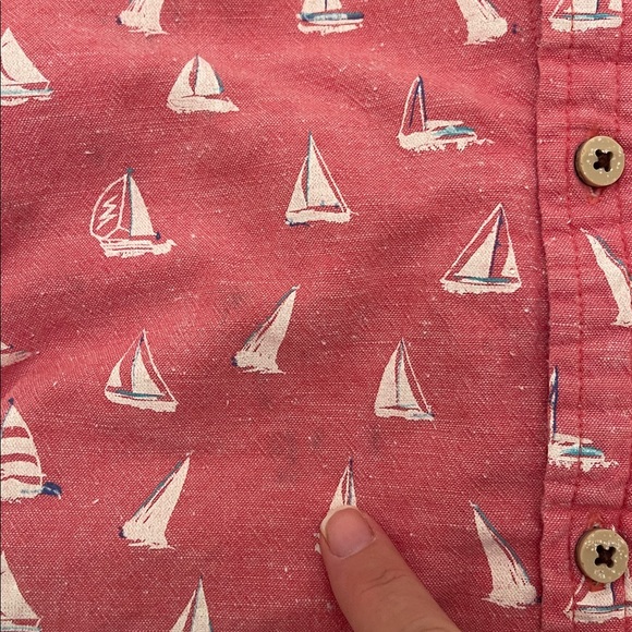 Collar shirt with boat logos - Picture 3 of 3